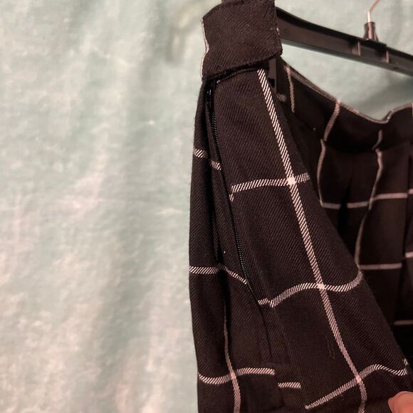 Hot Topic Pleated Plaid Skirt XL Punk Academia Goth Style - Picture 6 of 6